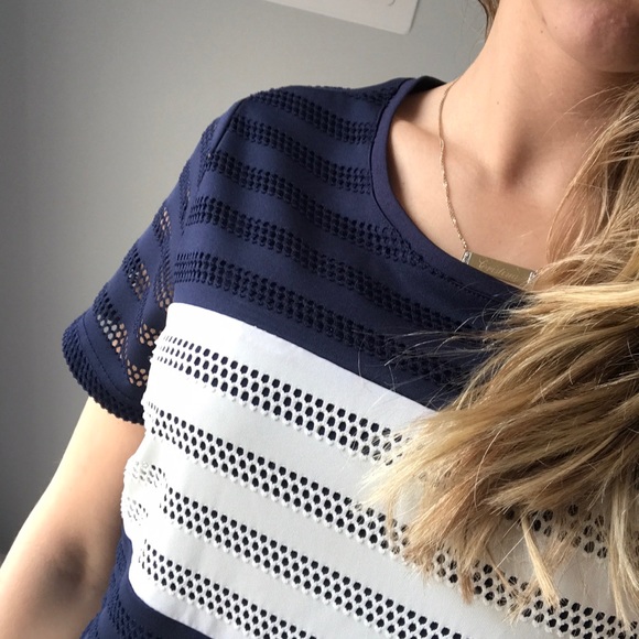 SAKS FIFTH AVE - Picture 4 of 7